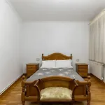 Piso Calle Sarria * مونفورتي دي ليموس