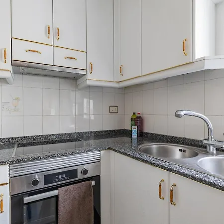 Sarria Apartment *